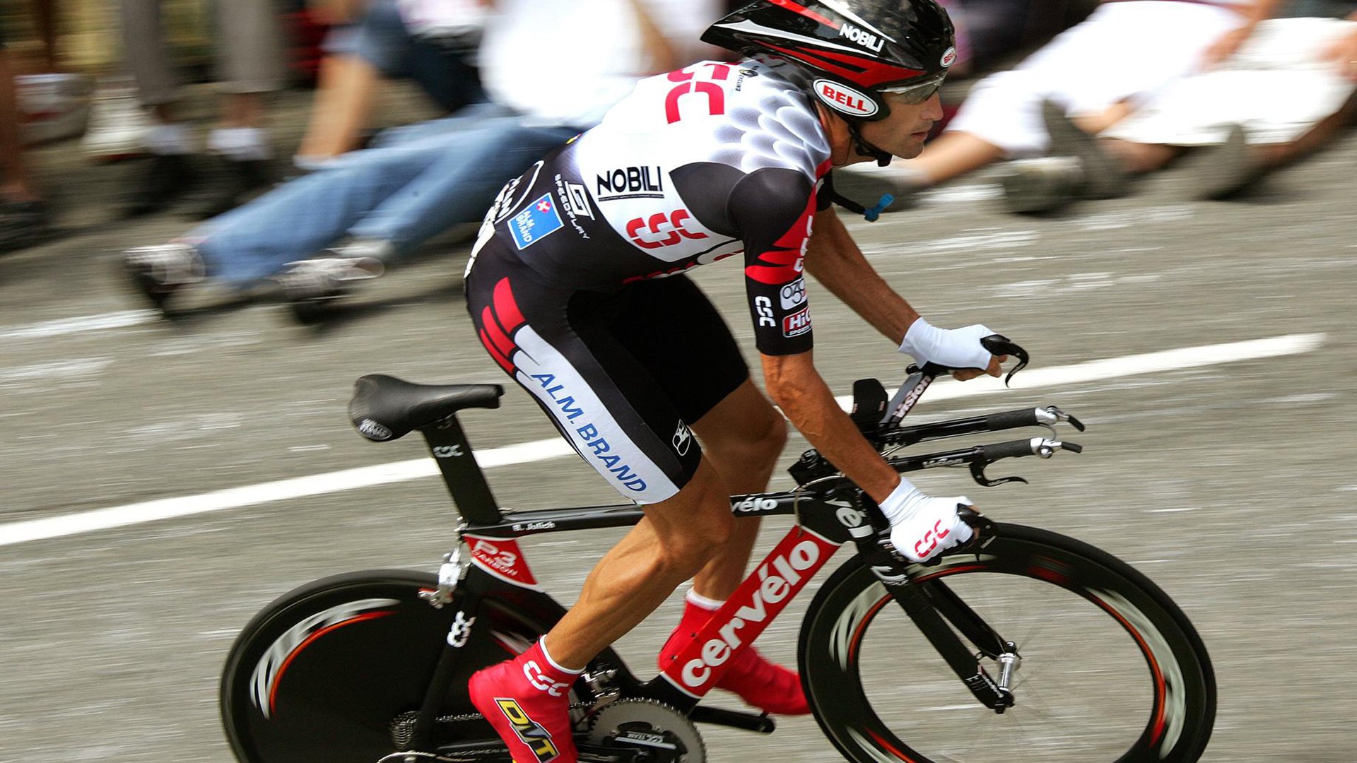 2024北京国际马拉松赛圆满落幕 埃塞俄比亚选手包揽男女冠军